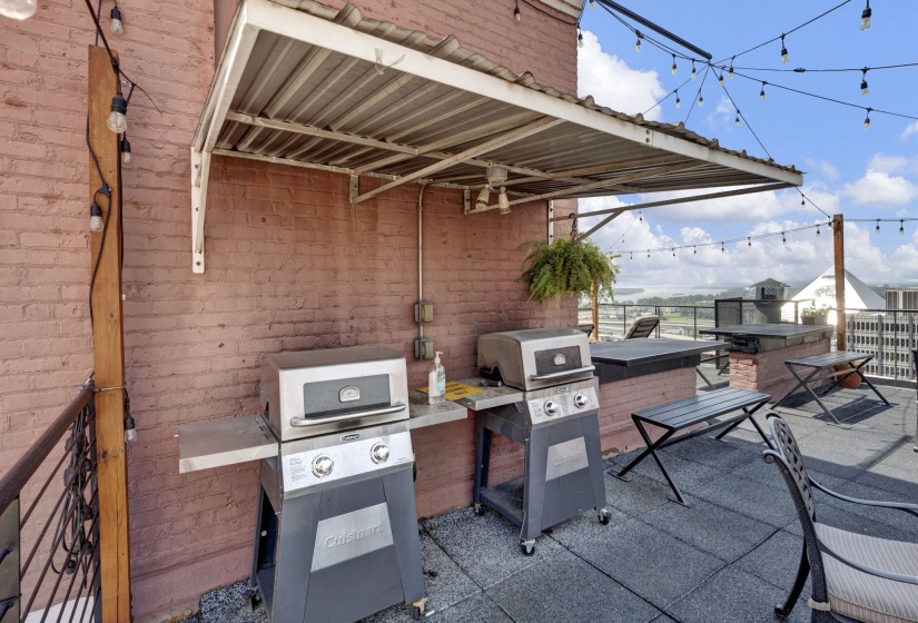 109 MAIN ST, Memphis, Tennessee 38103, 2 Bedroom Bedrooms, 4 Room Rooms,2 BathroomBathrooms,Residential,For Sale,MAIN,0,10225459