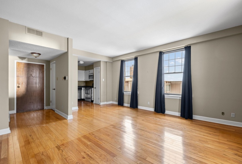 109 MAIN ST, Memphis, Tennessee 38103, 2 Bedroom Bedrooms, 4 Room Rooms,2 BathroomBathrooms,Residential,For Sale,MAIN,0,10225459