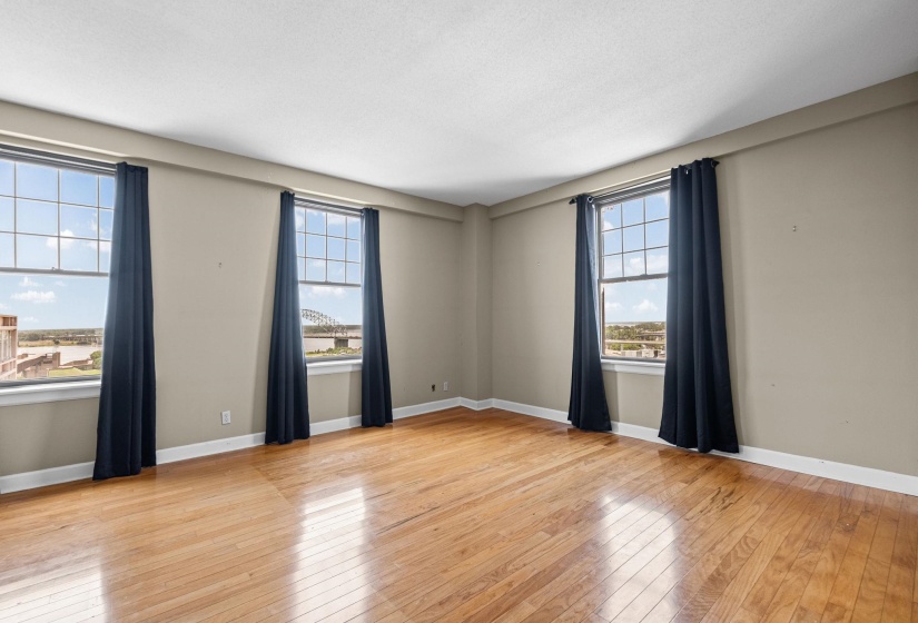 109 MAIN ST, Memphis, Tennessee 38103, 2 Bedroom Bedrooms, 4 Room Rooms,2 BathroomBathrooms,Residential,For Sale,MAIN,0,10225459