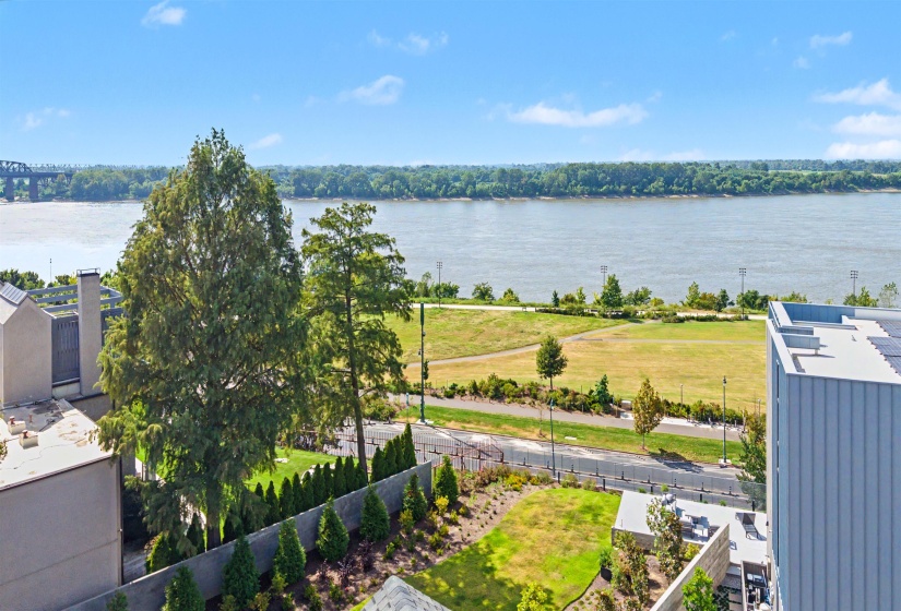 511 MONTEIGNE BLVD, Memphis, Tennessee 38103, 4 Bedroom Bedrooms, 12 Room Rooms,4.1 BathroomBathrooms,Residential,For Sale,MONTEIGNE,0,10225460