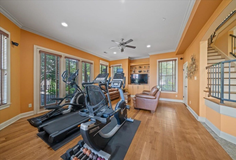 511 MONTEIGNE BLVD, Memphis, Tennessee 38103, 4 Bedroom Bedrooms, 12 Room Rooms,4.1 BathroomBathrooms,Residential,For Sale,MONTEIGNE,0,10225460