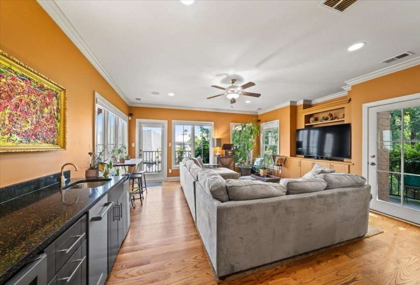511 MONTEIGNE BLVD, Memphis, Tennessee 38103, 4 Bedroom Bedrooms, 12 Room Rooms,4.1 BathroomBathrooms,Residential,For Sale,MONTEIGNE,0,10225460