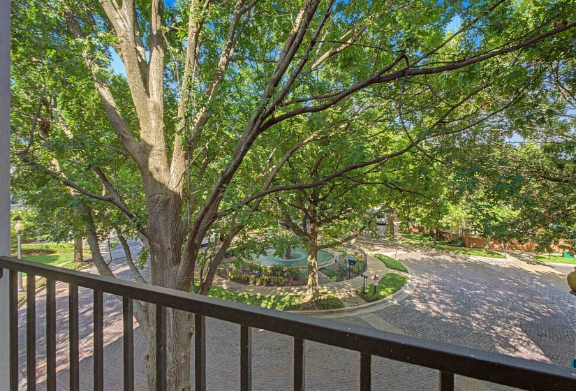 511 MONTEIGNE BLVD, Memphis, Tennessee 38103, 4 Bedroom Bedrooms, 12 Room Rooms,4.1 BathroomBathrooms,Residential,For Sale,MONTEIGNE,0,10225460