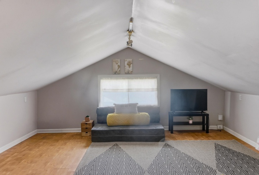 453 ANGELUS ST, Memphis, Tennessee 38112, 2 Bedroom Bedrooms, 5 Room Rooms,2 BathroomBathrooms,Residential,For Sale,ANGELUS,0,10225466