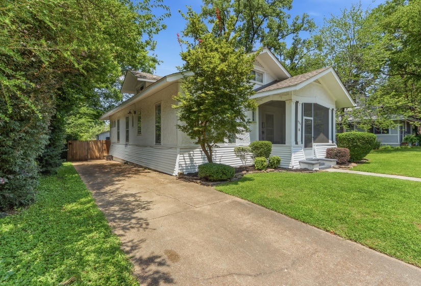 453 ANGELUS ST, Memphis, Tennessee 38112, 2 Bedroom Bedrooms, 5 Room Rooms,2 BathroomBathrooms,Residential,For Sale,ANGELUS,0,10225466