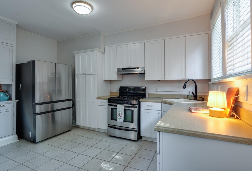 664 MCLEAN BLVD, Memphis, Tennessee 38104, 3 Bedrooms Bedrooms, 7 Rooms Rooms,1.1 BathroomsBathrooms,Residential,For Sale,MCLEAN,10225477