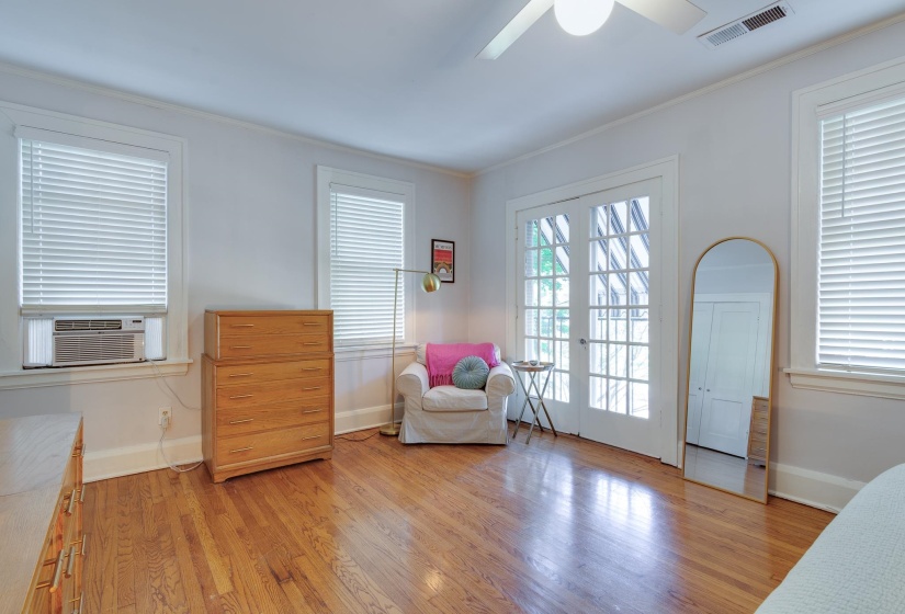 664 MCLEAN BLVD, Memphis, Tennessee 38104, 3 Bedrooms Bedrooms, 7 Rooms Rooms,1.1 BathroomsBathrooms,Residential,For Sale,MCLEAN,10225477