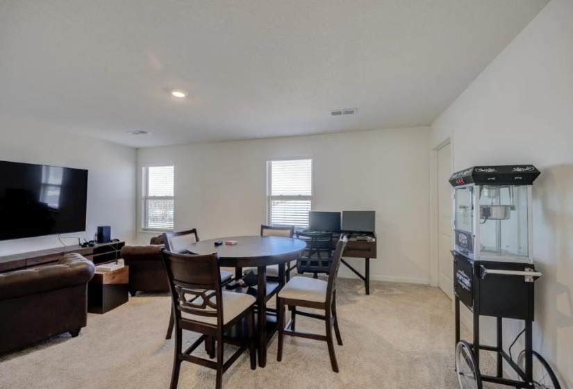 70 DRIFTWOOD LOOP, Oakland, Tennessee 38060, 4 Bedrooms Bedrooms, 8 Rooms Rooms,2.1 BathroomsBathrooms,Rental Properties,For Sale,DRIFTWOOD,10225484