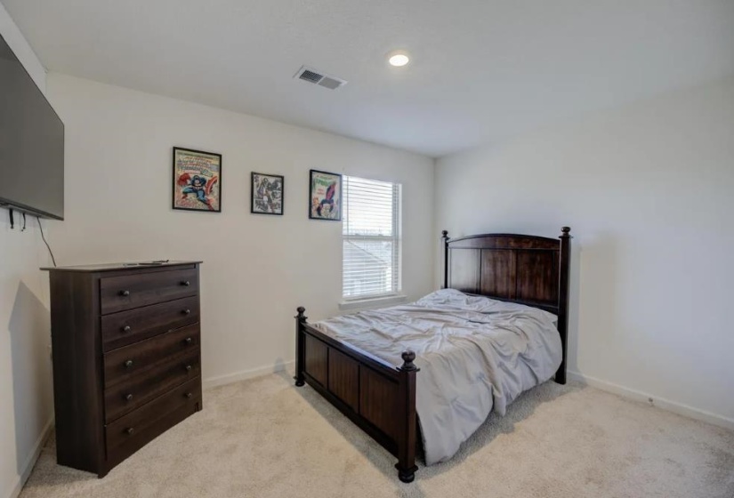 70 DRIFTWOOD LOOP, Oakland, Tennessee 38060, 4 Bedrooms Bedrooms, 8 Rooms Rooms,2.1 BathroomsBathrooms,Rental Properties,For Sale,DRIFTWOOD,10225484