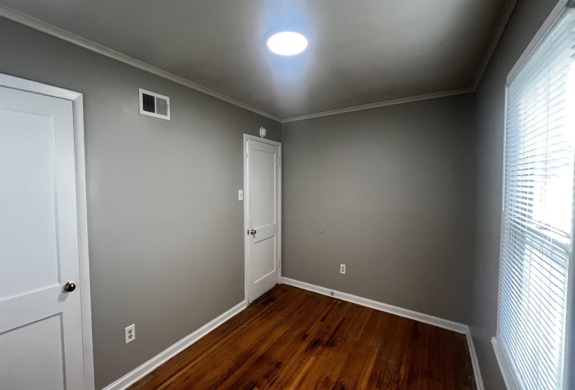 4667 VIOLET AVE, Memphis, Tennessee 38122, 3 Bedrooms Bedrooms, 5 Rooms Rooms,1 BathroomBathrooms,Rental Properties,For Sale,VIOLET,10225486
