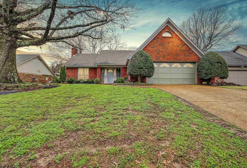 951 DOVE HOLLOW DR, Memphis, Tennessee 38018, 3 Bedroom Bedrooms, 6 Room Rooms,2 BathroomBathrooms,Residential,For Sale,DOVE HOLLOW,0,10216529