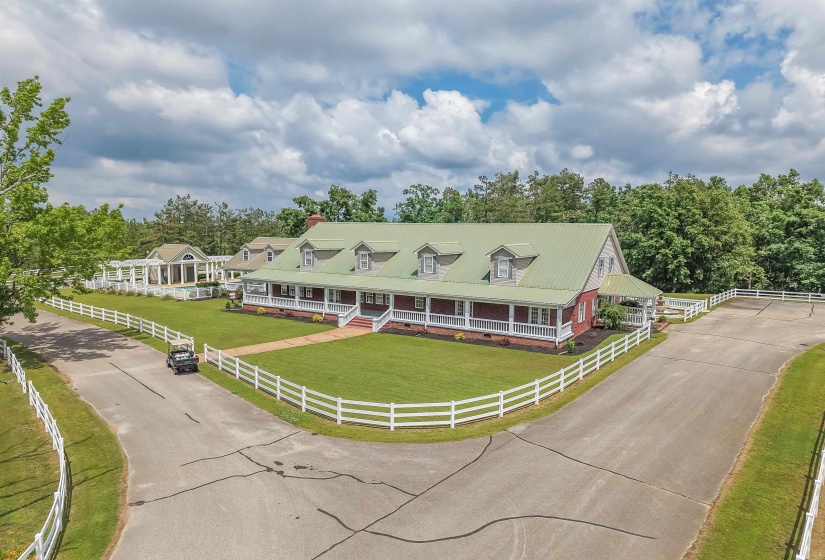 2 EVERETT EASEMENT DR, Iuka, Mississippi 38852-6447, 3 Bedroom Bedrooms, 12 Room Rooms,3.1 BathroomBathrooms,Residential,For Sale,EVERETT EASEMENT,0,10222200