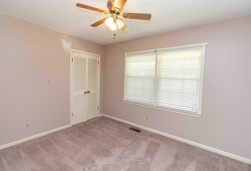 1057 COUNTRY CLUB LN, Selmer, Tennessee 38375, 3 Bedrooms Bedrooms, 7 Rooms Rooms,2 BathroomsBathrooms,Residential,For Sale,COUNTRY CLUB,10225491