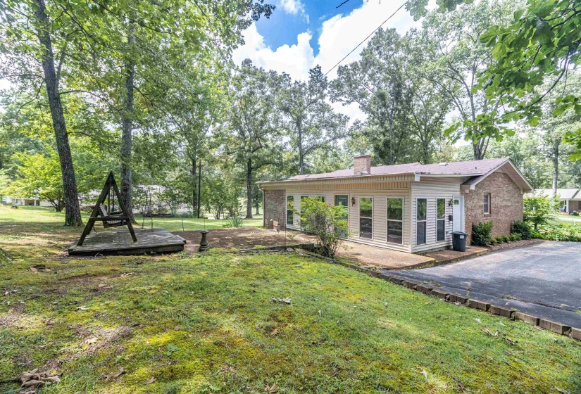 1057 COUNTRY CLUB LN, Selmer, Tennessee 38375, 3 Bedrooms Bedrooms, 7 Rooms Rooms,2 BathroomsBathrooms,Residential,For Sale,COUNTRY CLUB,10225491
