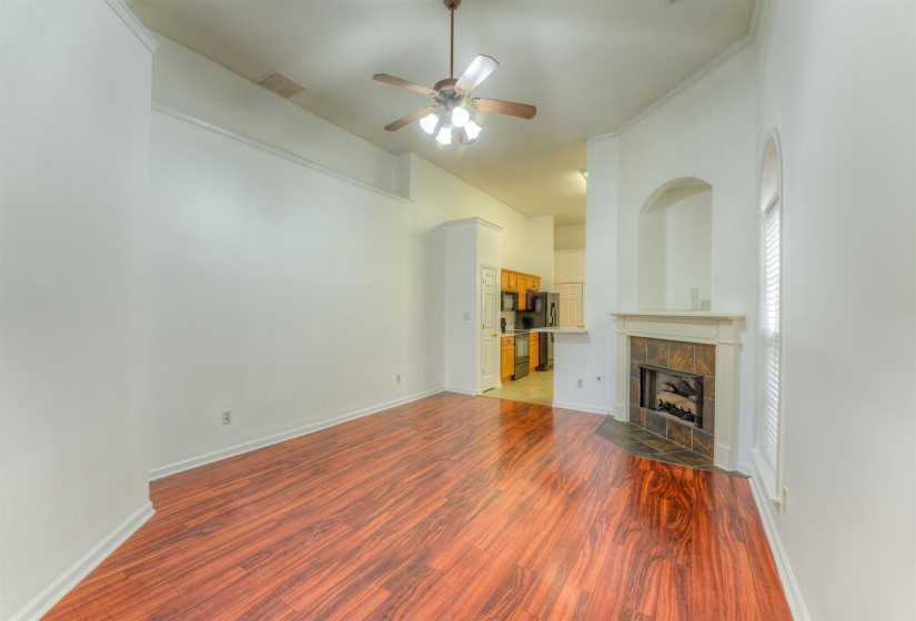 2715 BENDING ELM DR, Memphis, Tennessee 38016, 3 Bedrooms Bedrooms, 6 Rooms Rooms,2 BathroomsBathrooms,Residential,For Sale,BENDING ELM,10225495