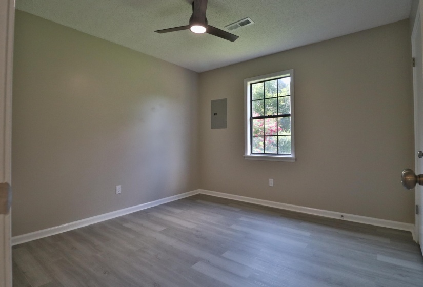 80 LONG HOLE RD, Ripley, Tennessee 38063, 3 Bedrooms Bedrooms, 6 Rooms Rooms,1 BathroomBathrooms,Residential,For Sale,LONG HOLE,10225497