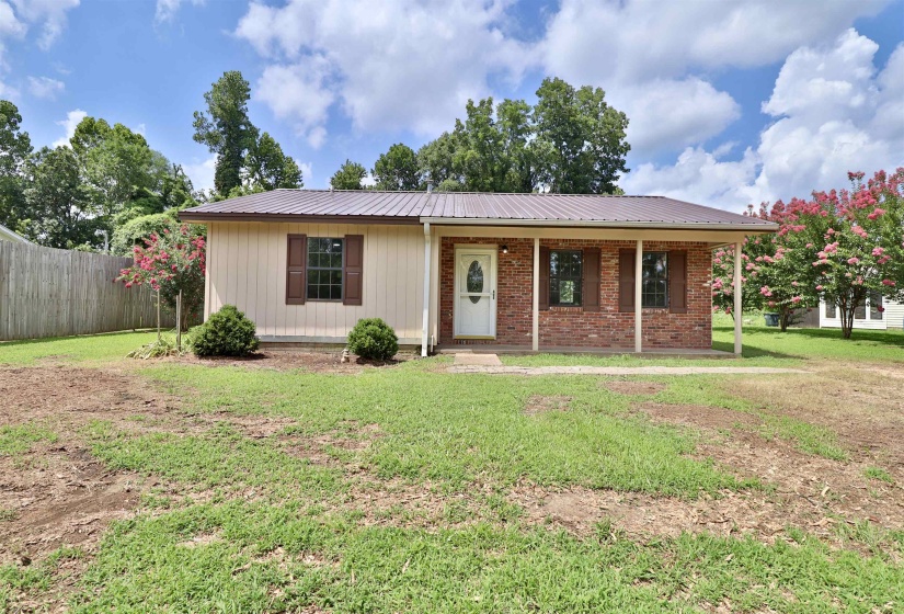 80 LONG HOLE RD, Ripley, Tennessee 38063, 3 Bedrooms Bedrooms, 6 Rooms Rooms,1 BathroomBathrooms,Residential,For Sale,LONG HOLE,10225497