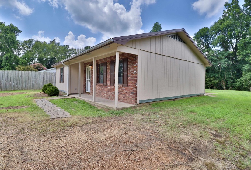 80 LONG HOLE RD, Ripley, Tennessee 38063, 3 Bedrooms Bedrooms, 6 Rooms Rooms,1 BathroomBathrooms,Residential,For Sale,LONG HOLE,10225497