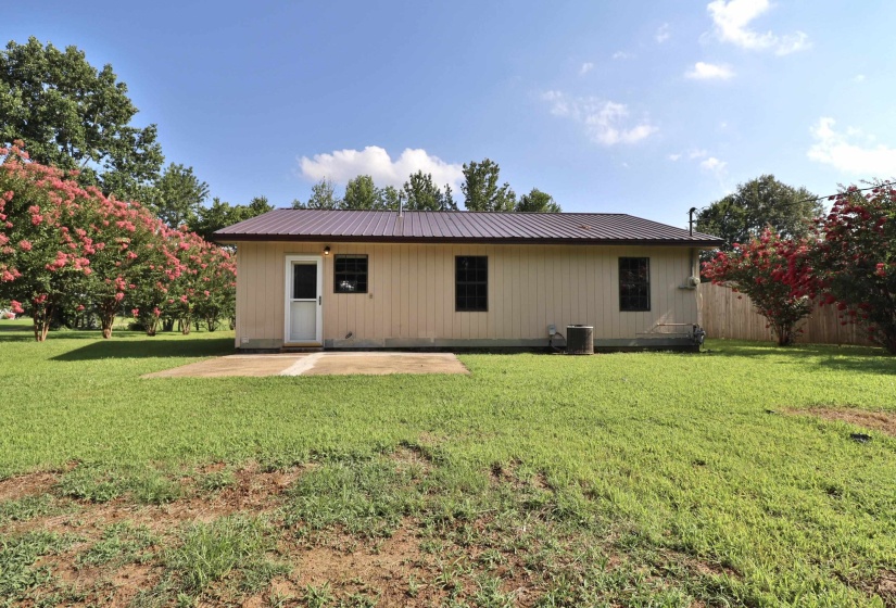 80 LONG HOLE RD, Ripley, Tennessee 38063, 3 Bedrooms Bedrooms, 6 Rooms Rooms,1 BathroomBathrooms,Residential,For Sale,LONG HOLE,10225497