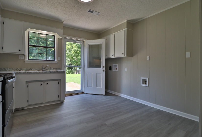 80 LONG HOLE RD, Ripley, Tennessee 38063, 3 Bedrooms Bedrooms, 6 Rooms Rooms,1 BathroomBathrooms,Residential,For Sale,LONG HOLE,10225497