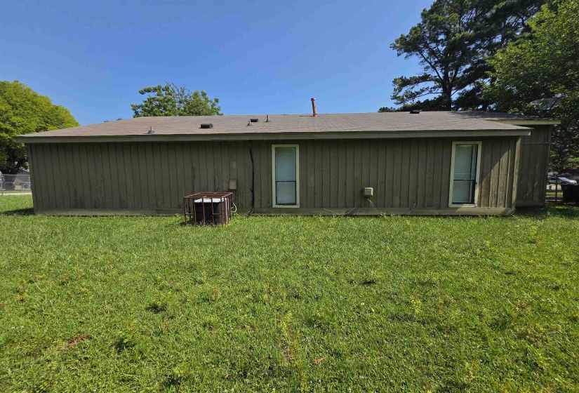 6369 GOLDEN PARK DR, Memphis, Tennessee 38141-7170, 3 Bedrooms Bedrooms, 7 Rooms Rooms,2 BathroomsBathrooms,Rental Properties,For Sale,GOLDEN PARK,10225509