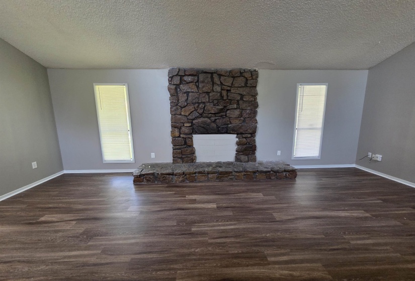 6369 GOLDEN PARK DR, Memphis, Tennessee 38141-7170, 3 Bedrooms Bedrooms, 7 Rooms Rooms,2 BathroomsBathrooms,Rental Properties,For Sale,GOLDEN PARK,10225509