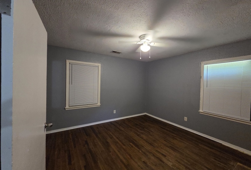 3545 DEBBY DR, Memphis, Tennessee 38127-5834, 3 Bedroom Bedrooms, 6 Room Rooms,1 BathroomBathrooms,Rental Properties,For Sale,DEBBY,0,10225514