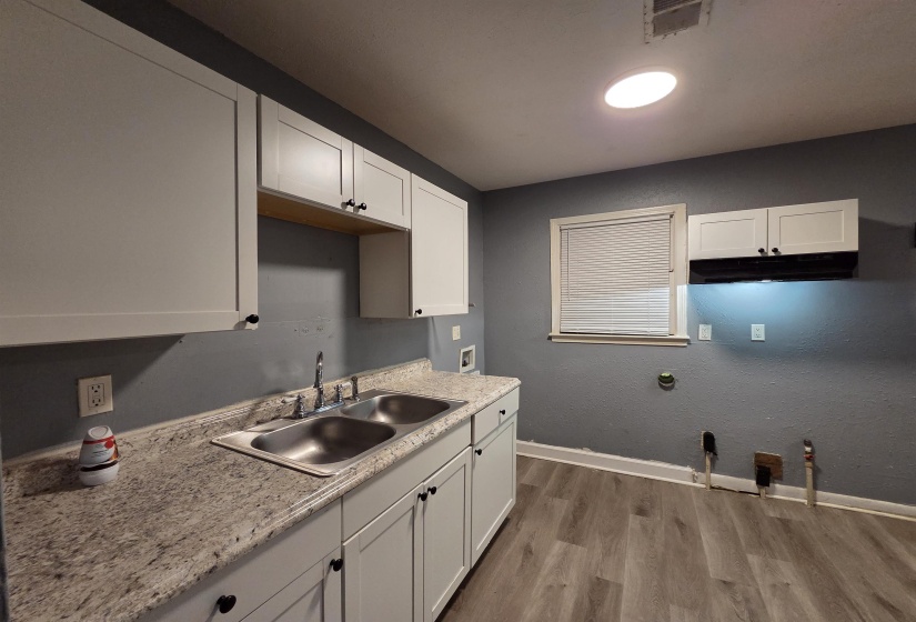 3545 DEBBY DR, Memphis, Tennessee 38127-5834, 3 Bedroom Bedrooms, 6 Room Rooms,1 BathroomBathrooms,Rental Properties,For Sale,DEBBY,0,10225514