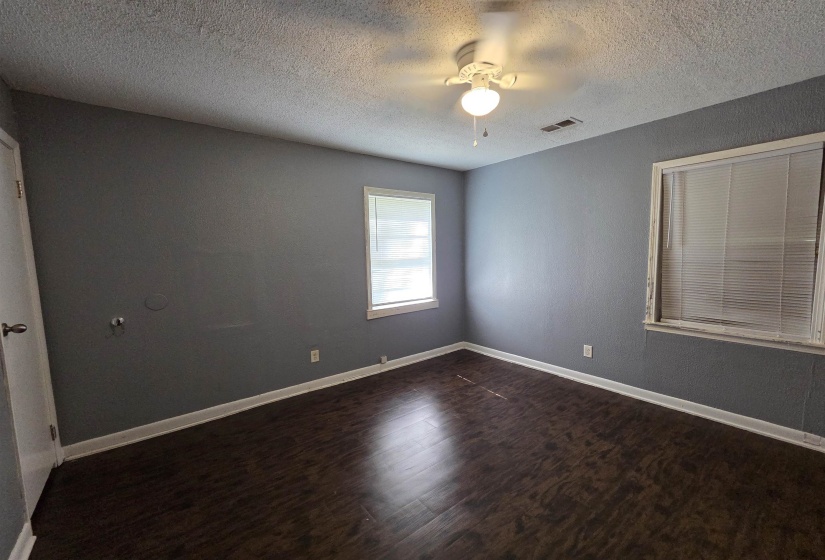 3545 DEBBY DR, Memphis, Tennessee 38127-5834, 3 Bedroom Bedrooms, 6 Room Rooms,1 BathroomBathrooms,Rental Properties,For Sale,DEBBY,0,10225514