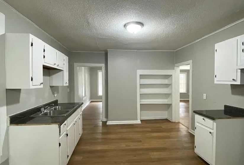 2100 STOVALL AVE, Memphis, Tennessee 38108, 3 Bedroom Bedrooms, 5 Room Rooms,1.1 BathroomBathrooms,Residential,For Sale,STOVALL,0,10216482