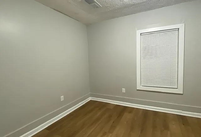 2100 STOVALL AVE, Memphis, Tennessee 38108, 3 Bedroom Bedrooms, 5 Room Rooms,1.1 BathroomBathrooms,Residential,For Sale,STOVALL,0,10216482