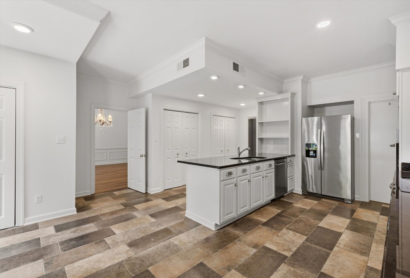585 GREER ST, Memphis, Tennessee 38111, 3 Bedroom Bedrooms, 7 Room Rooms,3 BathroomBathrooms,Residential,For Sale,GREER,0,10225545