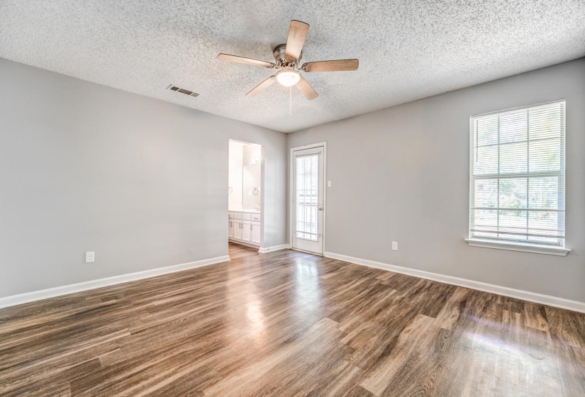 3612 SUNRAY CV, Bartlett, Tennessee 38135, 2 Bedrooms Bedrooms, 5 Rooms Rooms,2 BathroomsBathrooms,Residential,For Sale,SUNRAY,10224551