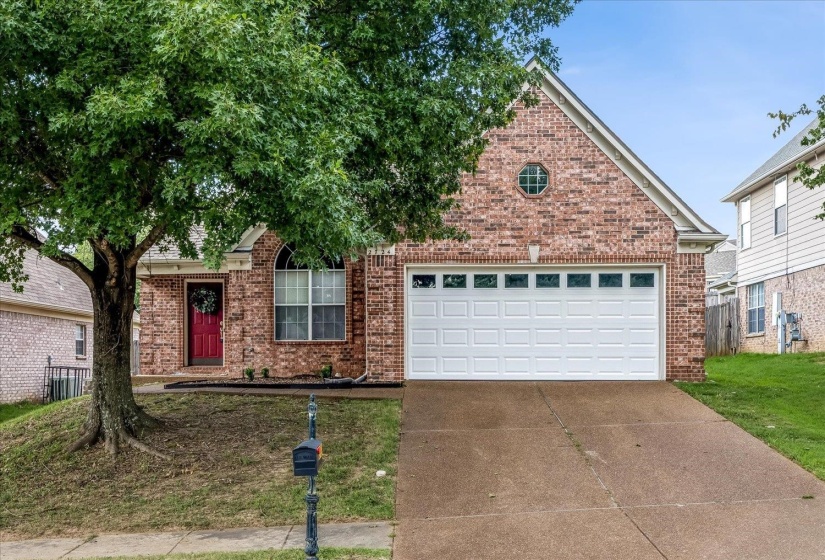 2724 GREEN TURTLE TRL, Memphis, Tennessee 38016, 3 Bedroom Bedrooms, 6 Room Rooms,2 BathroomBathrooms,Residential,For Sale,GREEN TURTLE,0,10225510