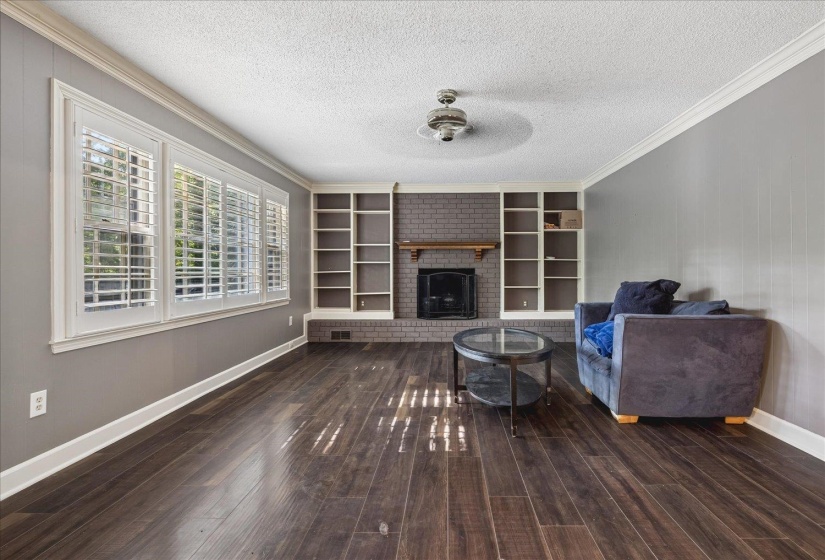2696 MCVAY RD, Memphis, Tennessee 38119, 4 Bedroom Bedrooms, 8 Room Rooms,2.1 BathroomBathrooms,Residential,For Sale,MCVAY,0,10225511