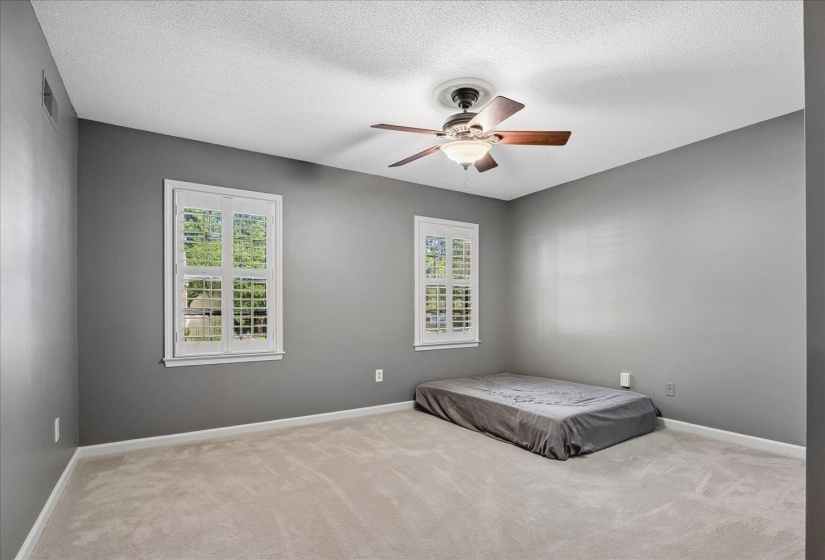 2696 MCVAY RD, Memphis, Tennessee 38119, 4 Bedroom Bedrooms, 8 Room Rooms,2.1 BathroomBathrooms,Residential,For Sale,MCVAY,0,10225511