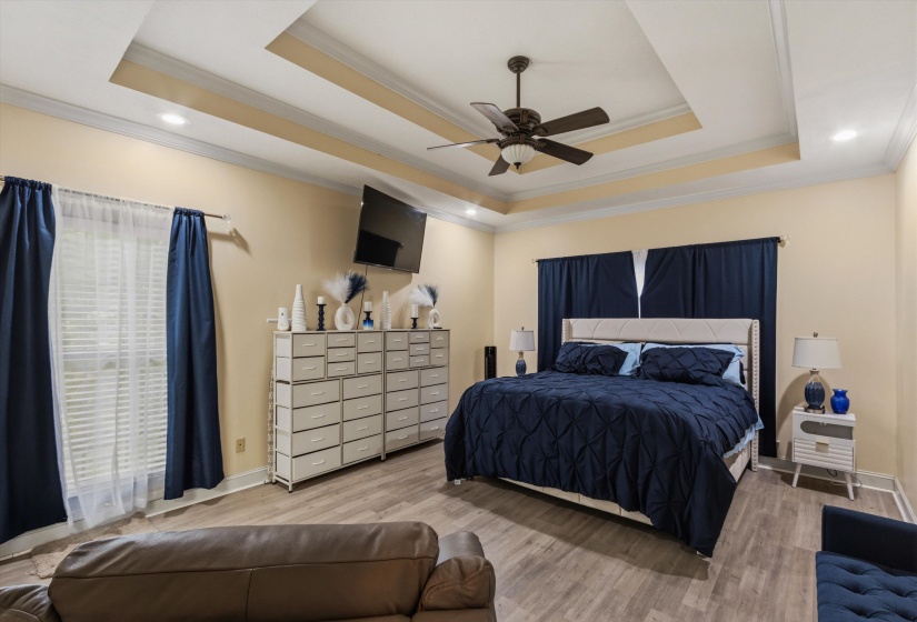 104 SPRINGBROOK DR, Jackson, Tennessee 38305-6230, 4 Bedroom Bedrooms, 8 Room Rooms,2.1 BathroomBathrooms,Residential,For Sale,SPRINGBROOK,0,10225513