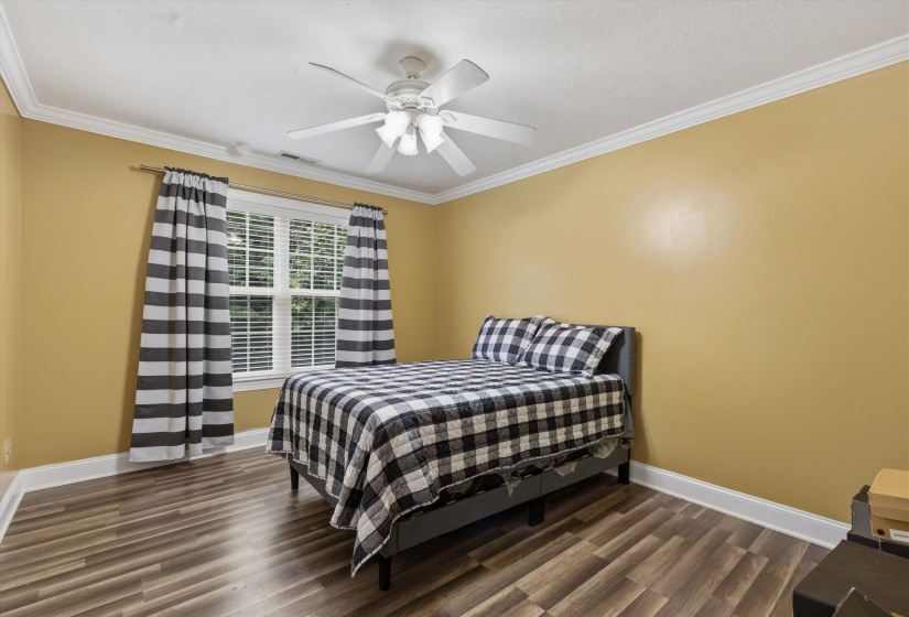 104 SPRINGBROOK DR, Jackson, Tennessee 38305-6230, 4 Bedroom Bedrooms, 8 Room Rooms,2.1 BathroomBathrooms,Residential,For Sale,SPRINGBROOK,0,10225513