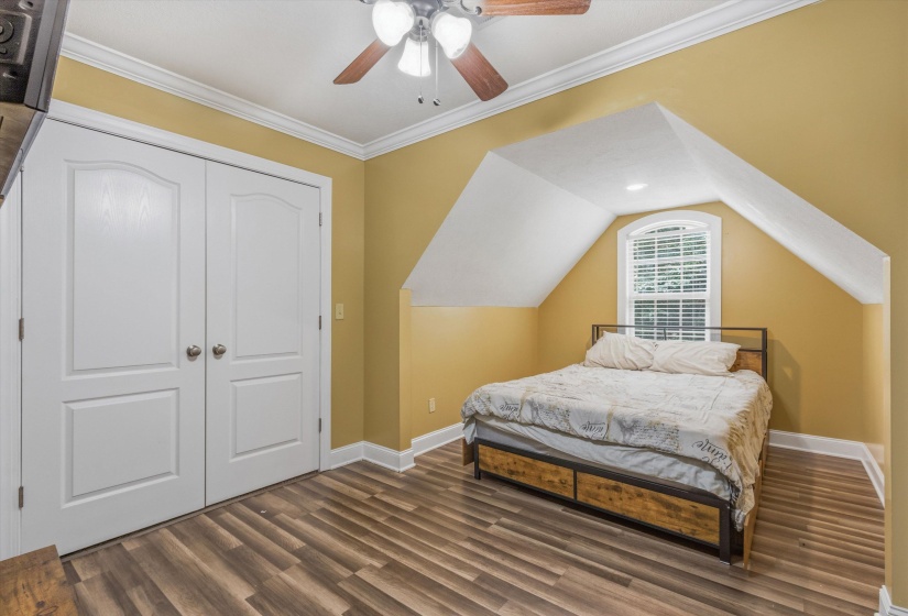 104 SPRINGBROOK DR, Jackson, Tennessee 38305-6230, 4 Bedroom Bedrooms, 8 Room Rooms,2.1 BathroomBathrooms,Residential,For Sale,SPRINGBROOK,0,10225513