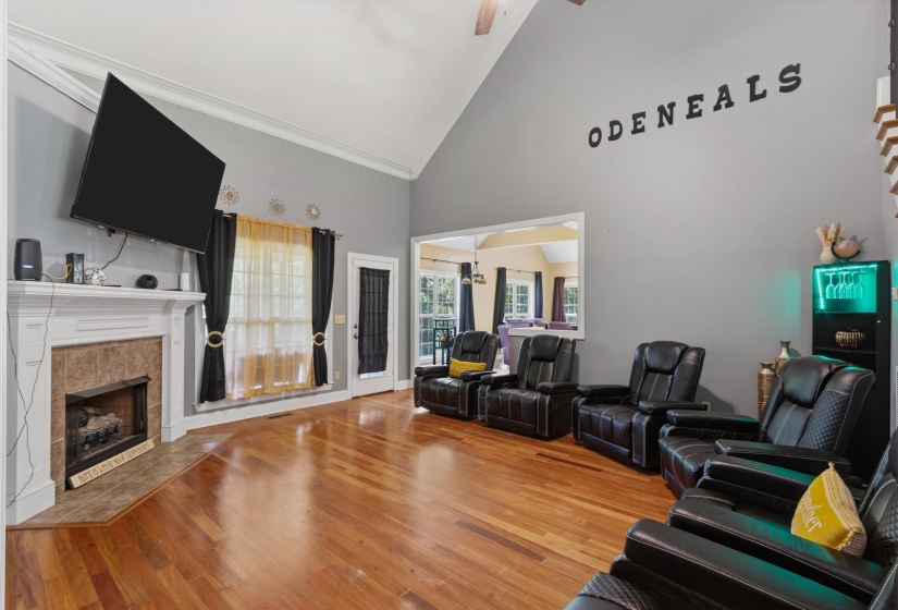 104 SPRINGBROOK DR, Jackson, Tennessee 38305-6230, 4 Bedroom Bedrooms, 8 Room Rooms,2.1 BathroomBathrooms,Residential,For Sale,SPRINGBROOK,0,10225513