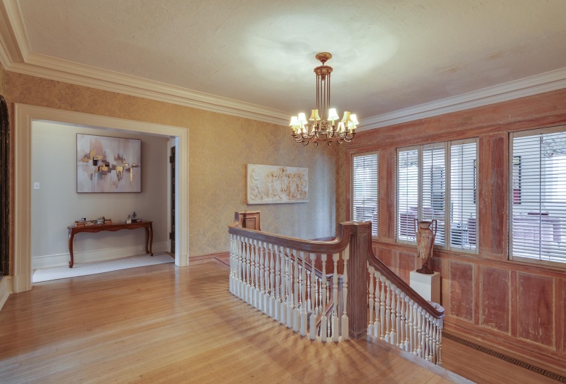 2221 POPLAR AVE, Memphis, Tennessee 38104, 5 Bedroom Bedrooms, 12 Room Rooms,4.3 BathroomBathrooms,Residential,For Sale,POPLAR,0,10225522