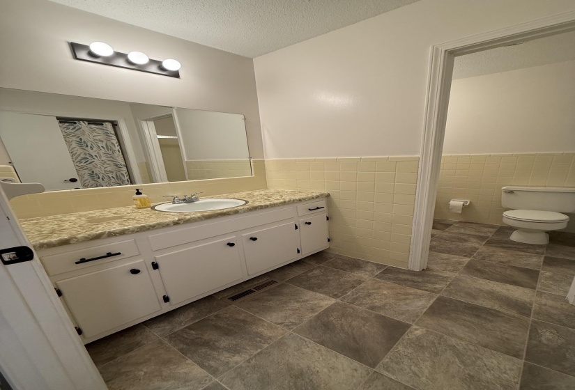 1384 MURPHY AVE, Covington, Tennessee 38019, 4 Bedroom Bedrooms, 8 Room Rooms,3 BathroomBathrooms,Residential,For Sale,MURPHY,0,10225538