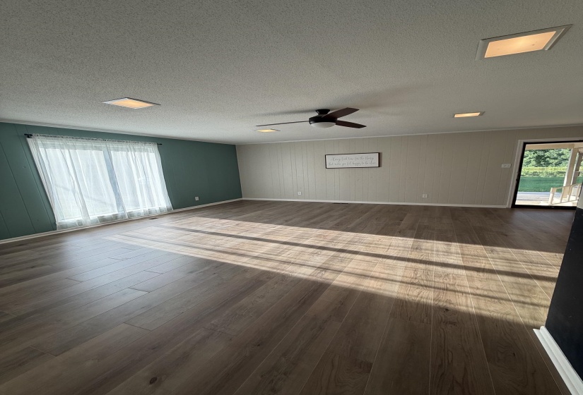 1384 MURPHY AVE, Covington, Tennessee 38019, 4 Bedroom Bedrooms, 8 Room Rooms,3 BathroomBathrooms,Residential,For Sale,MURPHY,0,10225538