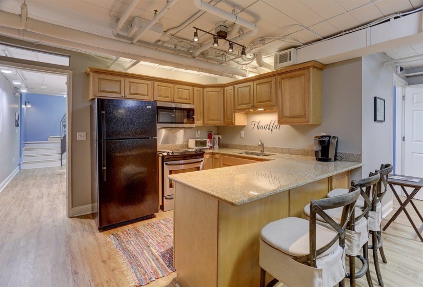95 MAIN ST, Memphis, Tennessee 38103, 3 Bedrooms Bedrooms, 5 Rooms Rooms,2.1 BathroomsBathrooms,Residential,For Sale,MAIN,10195821