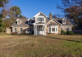 510 BERKELEY SQ, Memphis, Tennessee 38120, 4 Bedrooms Bedrooms, 8 Rooms Rooms,2.1 BathroomsBathrooms,Rental Properties,For Sale,BERKELEY,10225571