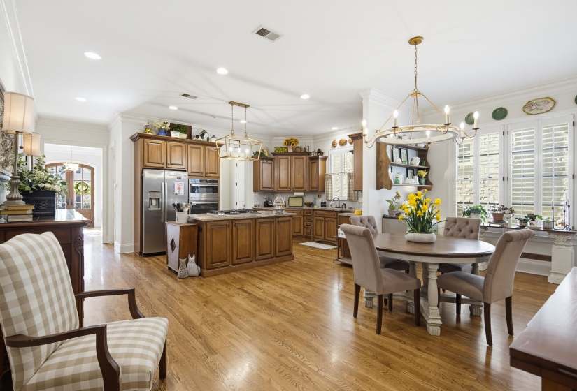 1911 HAZELTON DR, Germantown, Tennessee 38138, 5 Bedroom Bedrooms, 11 Room Rooms,4.2 BathroomBathrooms,Residential,For Sale,HAZELTON,0,10225550