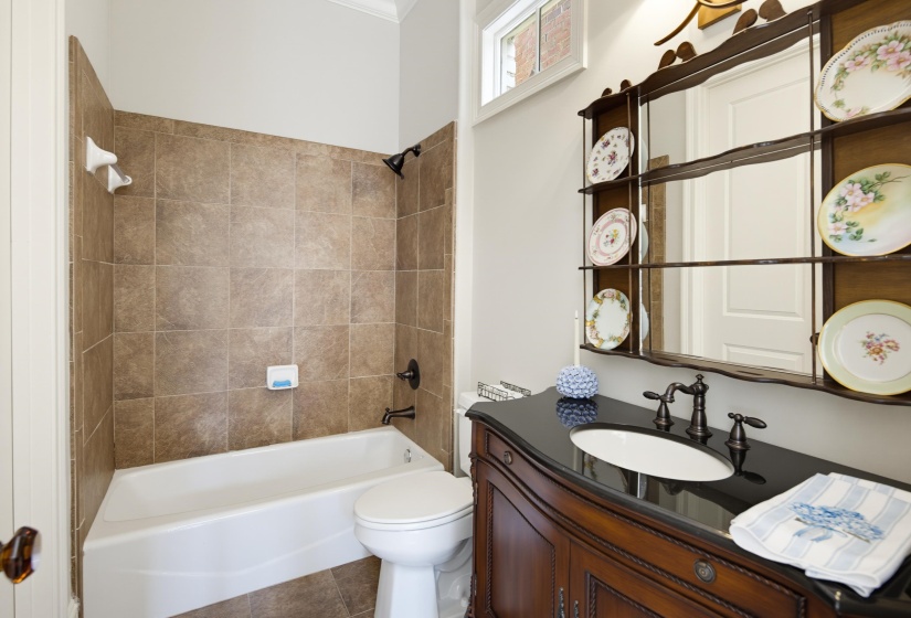 1911 HAZELTON DR, Germantown, Tennessee 38138, 5 Bedroom Bedrooms, 11 Room Rooms,4.2 BathroomBathrooms,Residential,For Sale,HAZELTON,0,10225550