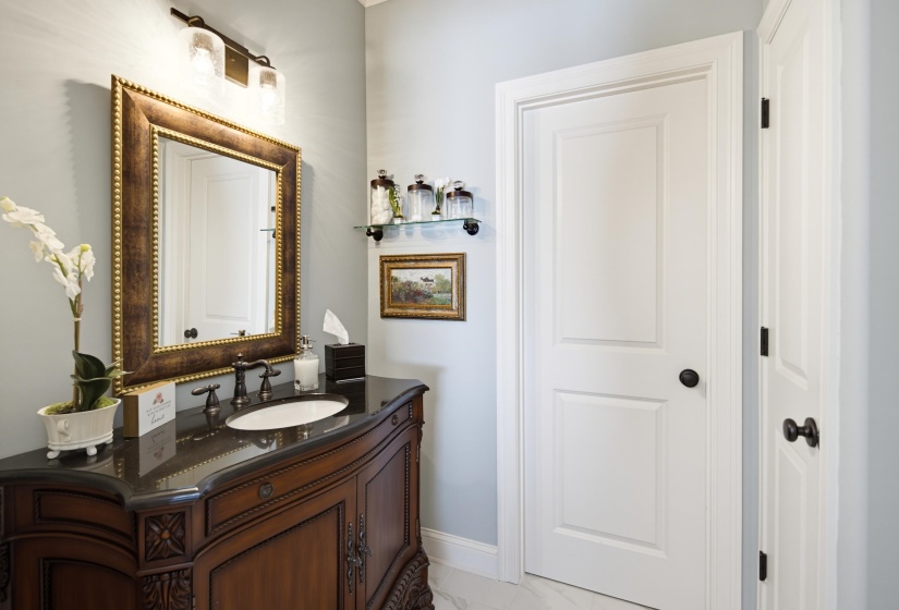 1911 HAZELTON DR, Germantown, Tennessee 38138, 5 Bedroom Bedrooms, 11 Room Rooms,4.2 BathroomBathrooms,Residential,For Sale,HAZELTON,0,10225550