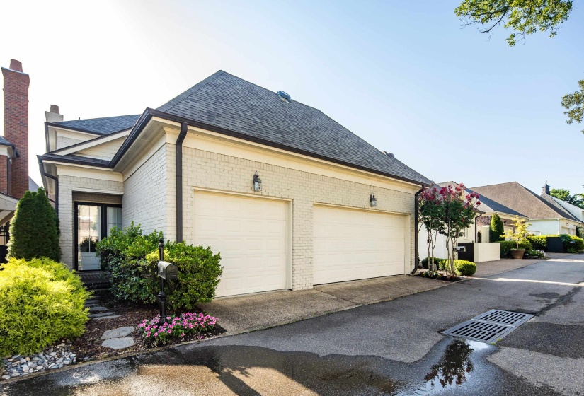 1911 HAZELTON DR, Germantown, Tennessee 38138, 5 Bedroom Bedrooms, 11 Room Rooms,4.2 BathroomBathrooms,Residential,For Sale,HAZELTON,0,10225550