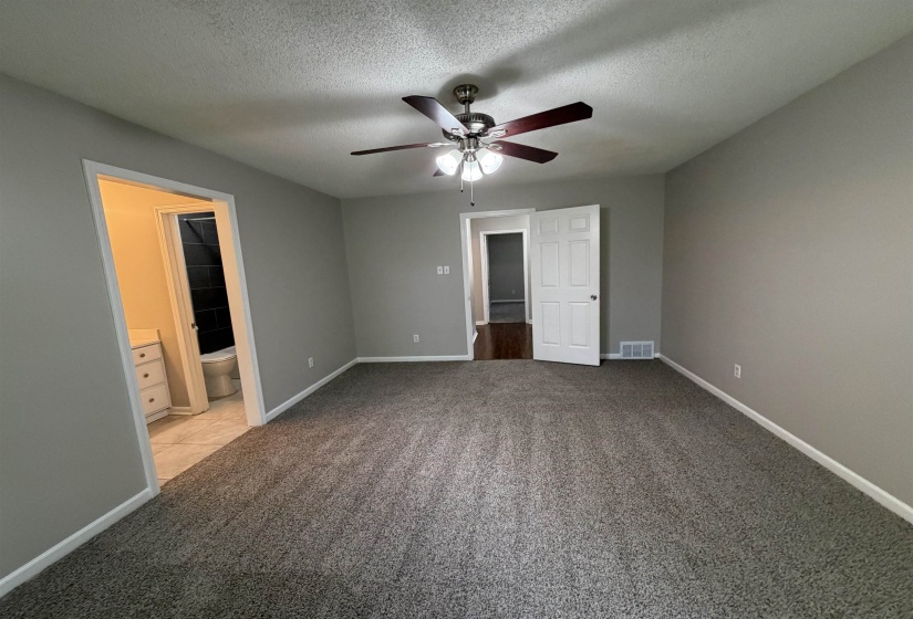 2826 LANTHORN DR, Cordova, Tennessee 38016, 4 Bedroom Bedrooms, 8 Room Rooms,3 BathroomBathrooms,Residential,For Sale,LANTHORN,0,10225553